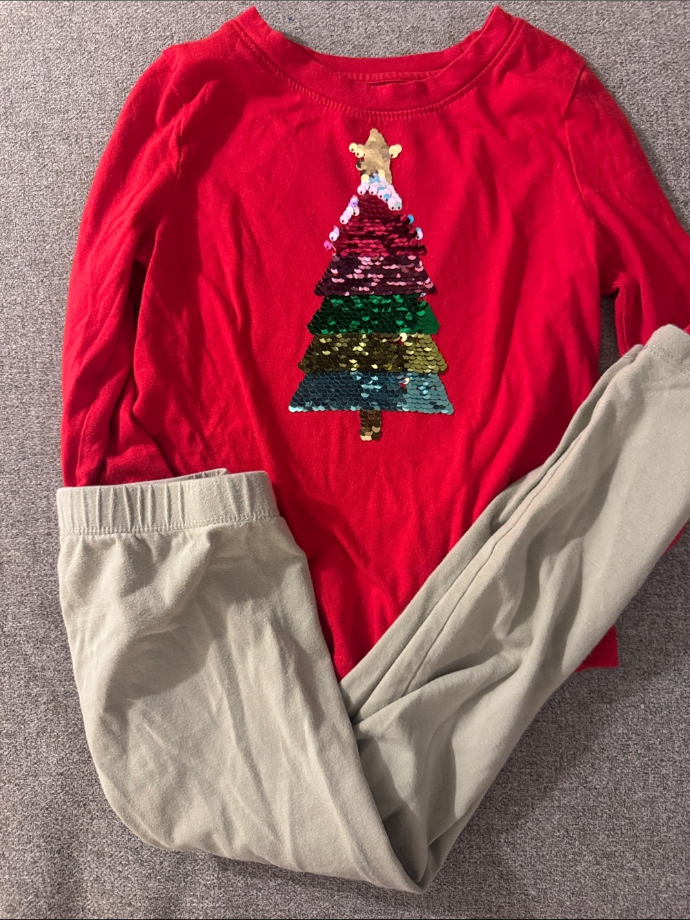5/$15- Cat & Jack Red Top with Green Sequin Tree and Tan Pants Kids Matching Set